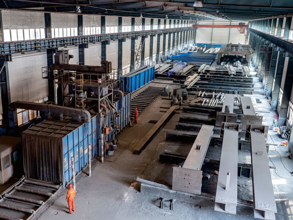 自(zì)動抛丸車(chē)間(jiān)